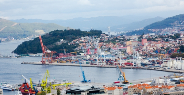 Vue sur Port maritime (Istock)