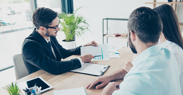 Devenir agent immobilier (Istock)